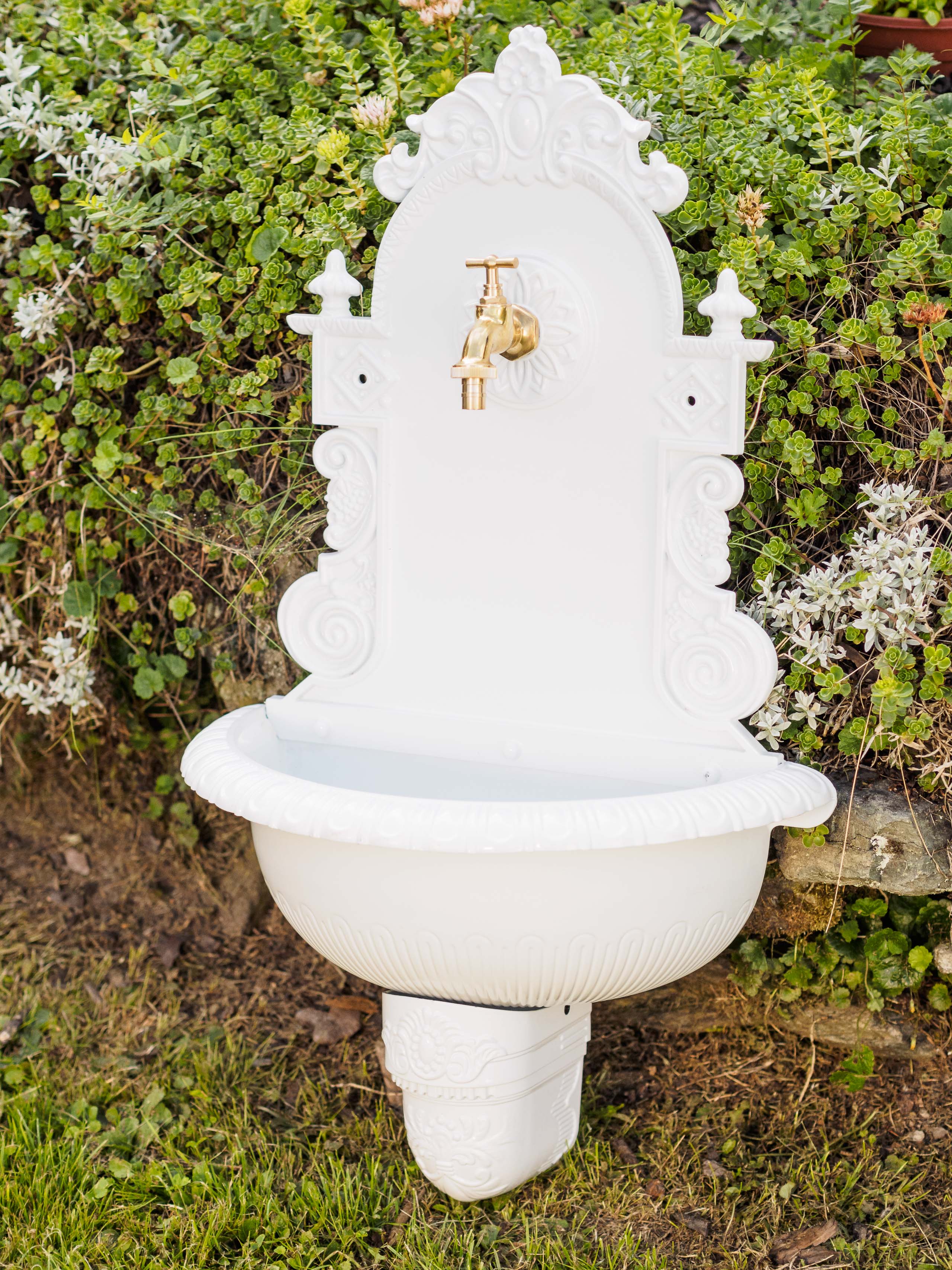 WASCHBECKEN WANDBRUNNEN WEIN GARTEN ALU WEISS ANTIK STIL BRUNNEN WASCHPLATZ BAD