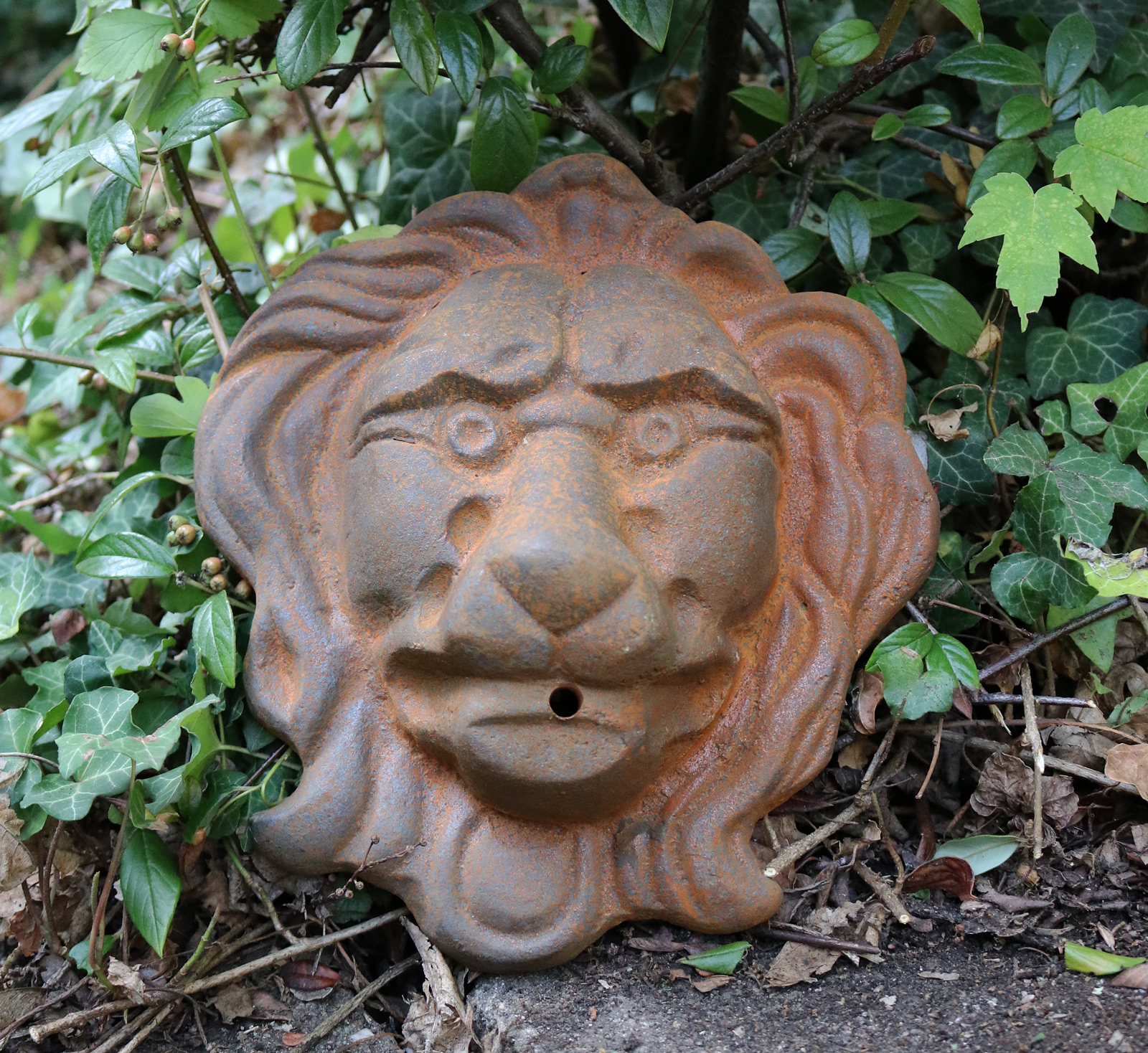 Löwenkopf Löwe Dekoration Eisen Wandbrunnen Wasserspeier Skulptur Figur d