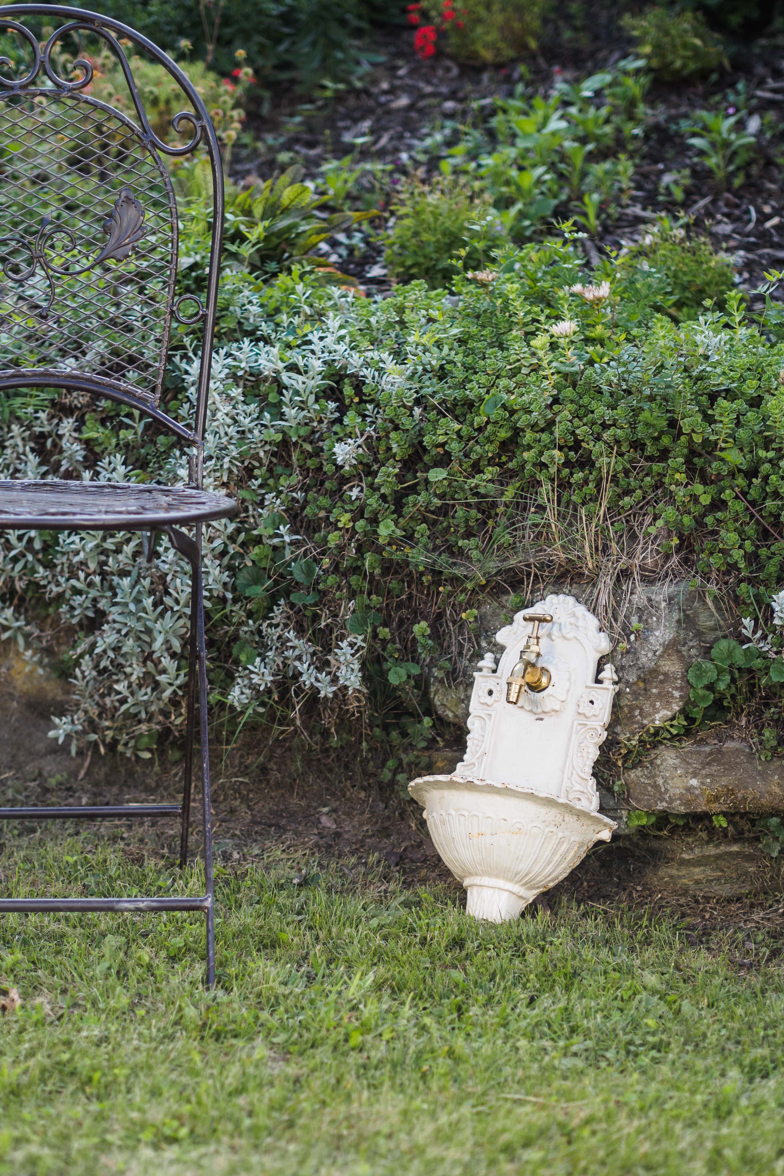 WASCHBECKEN WANDBRUNNEN GARTEN EISEN NOSTALGIE ANTIK STIL BRUNNEN WEISS
